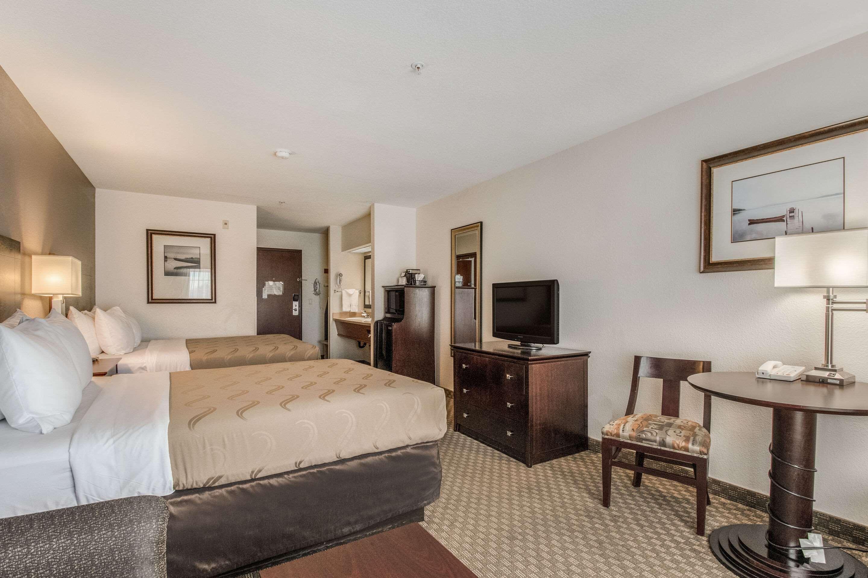 Quality Inn Грешем Экстерьер фото