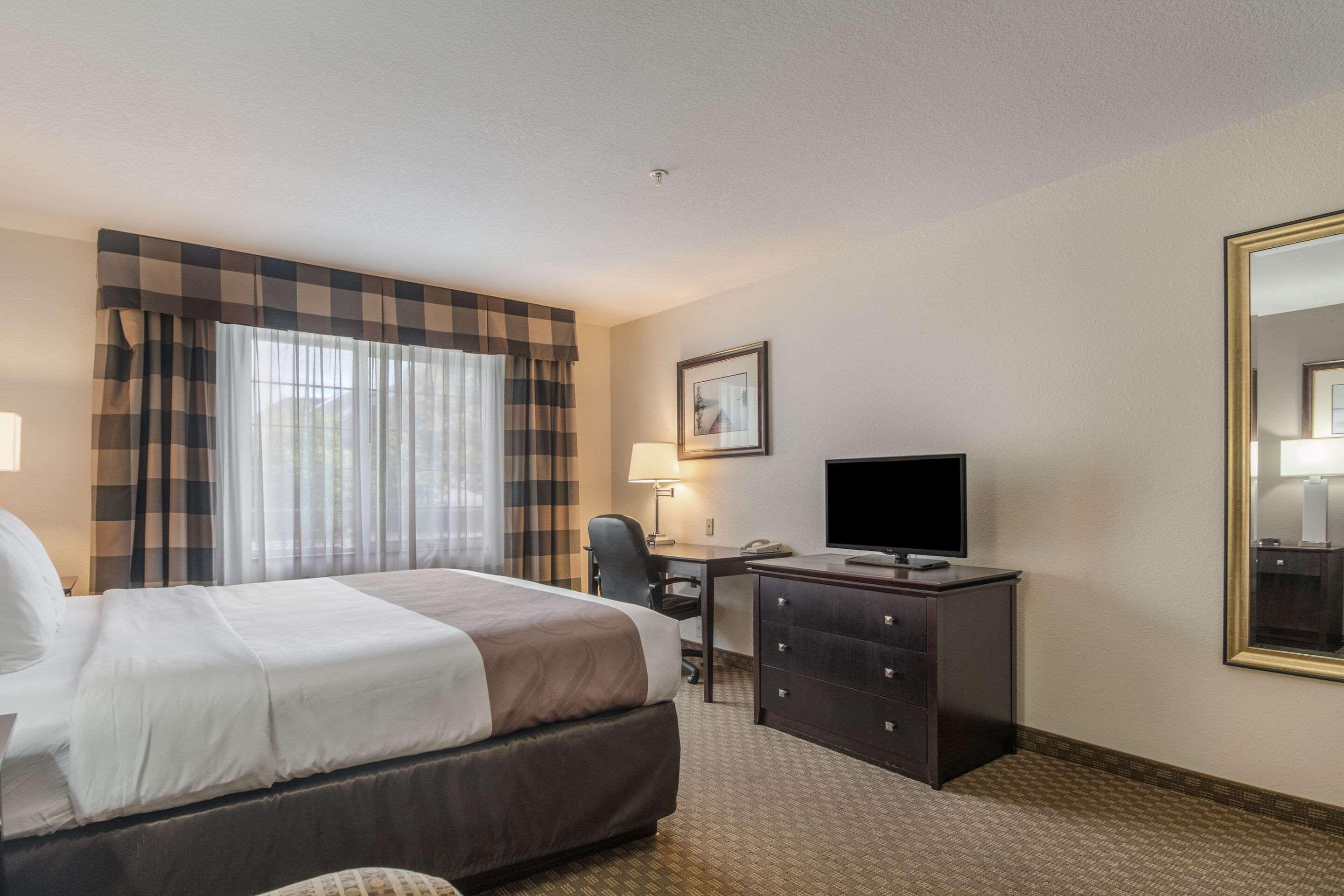 Quality Inn Грешем Экстерьер фото