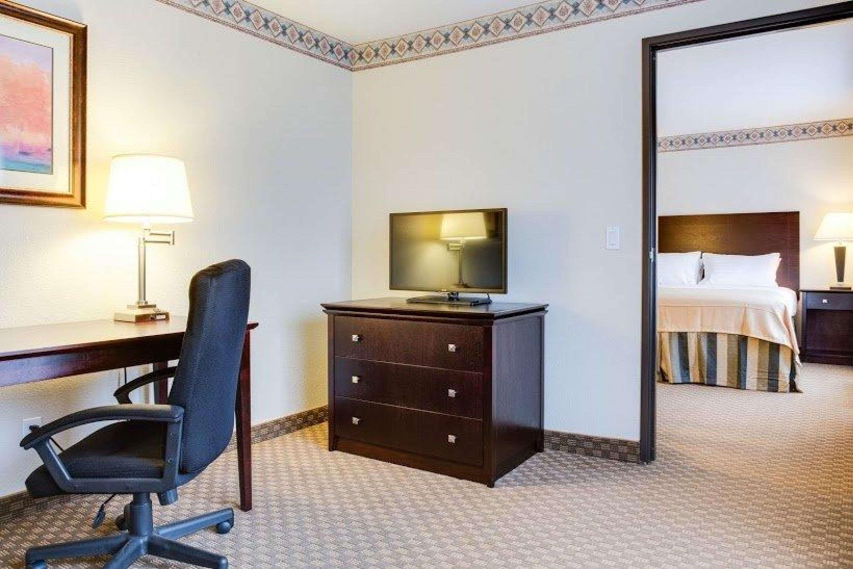 Quality Inn Грешем Экстерьер фото