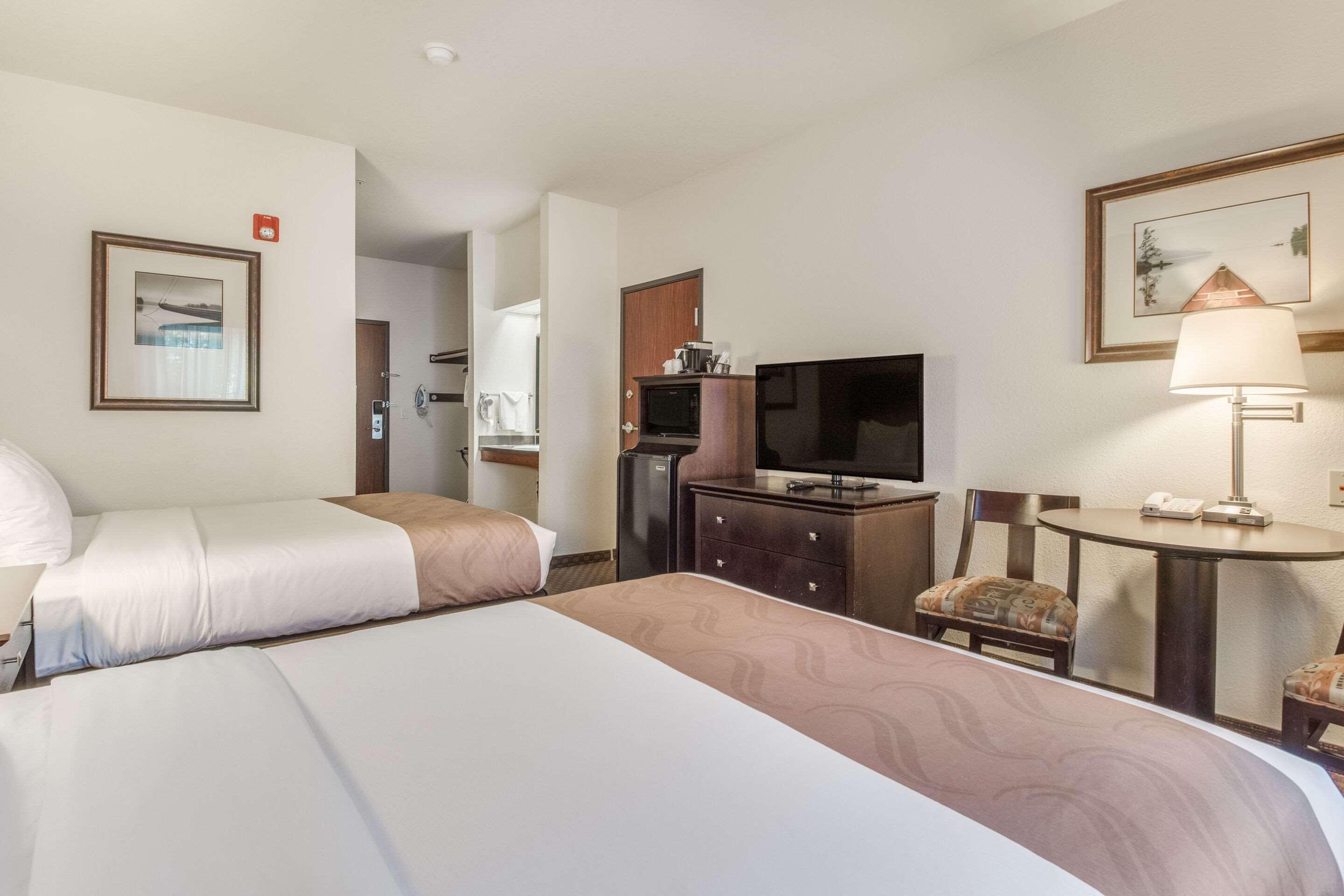 Quality Inn Грешем Экстерьер фото