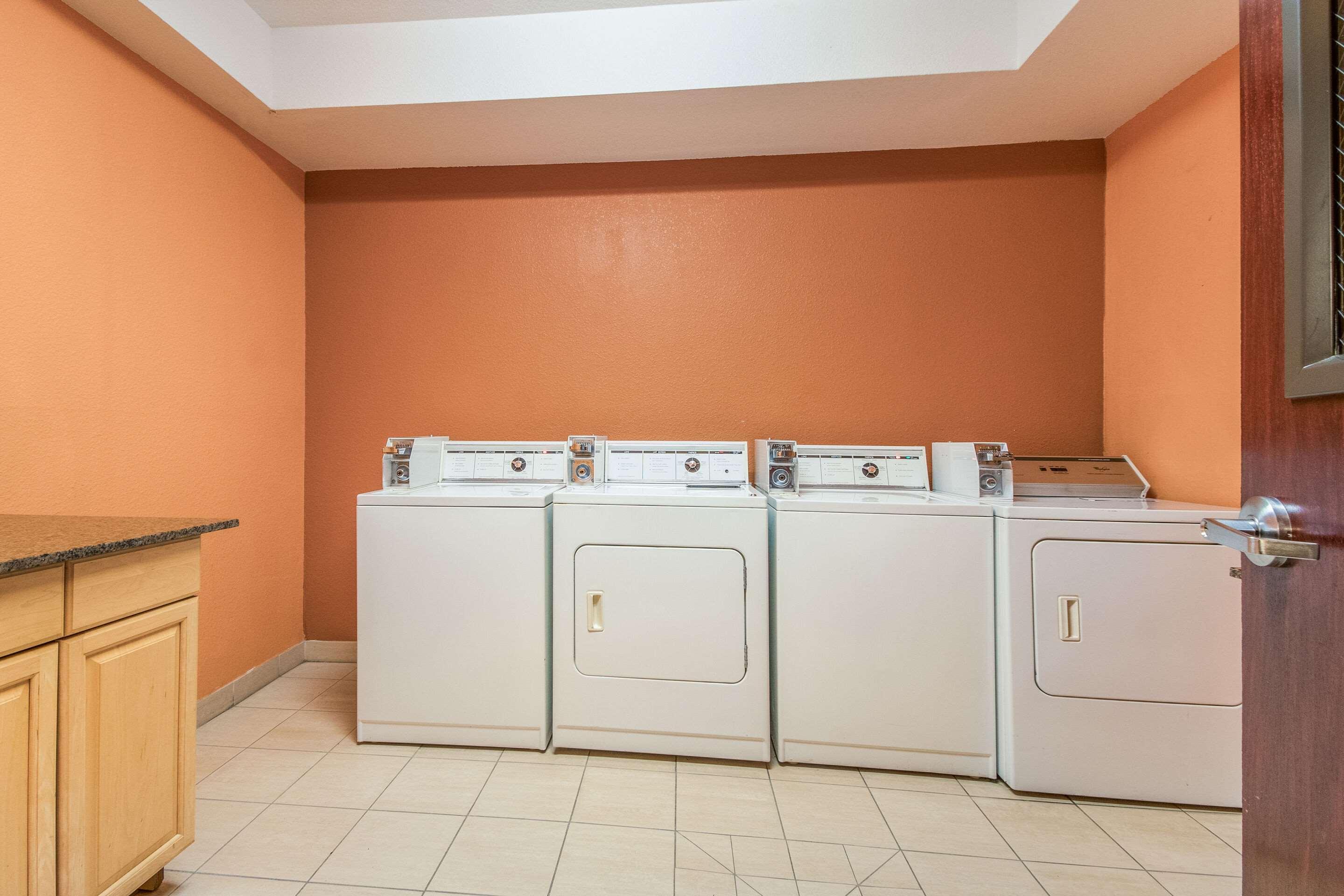 Quality Inn Грешем Экстерьер фото