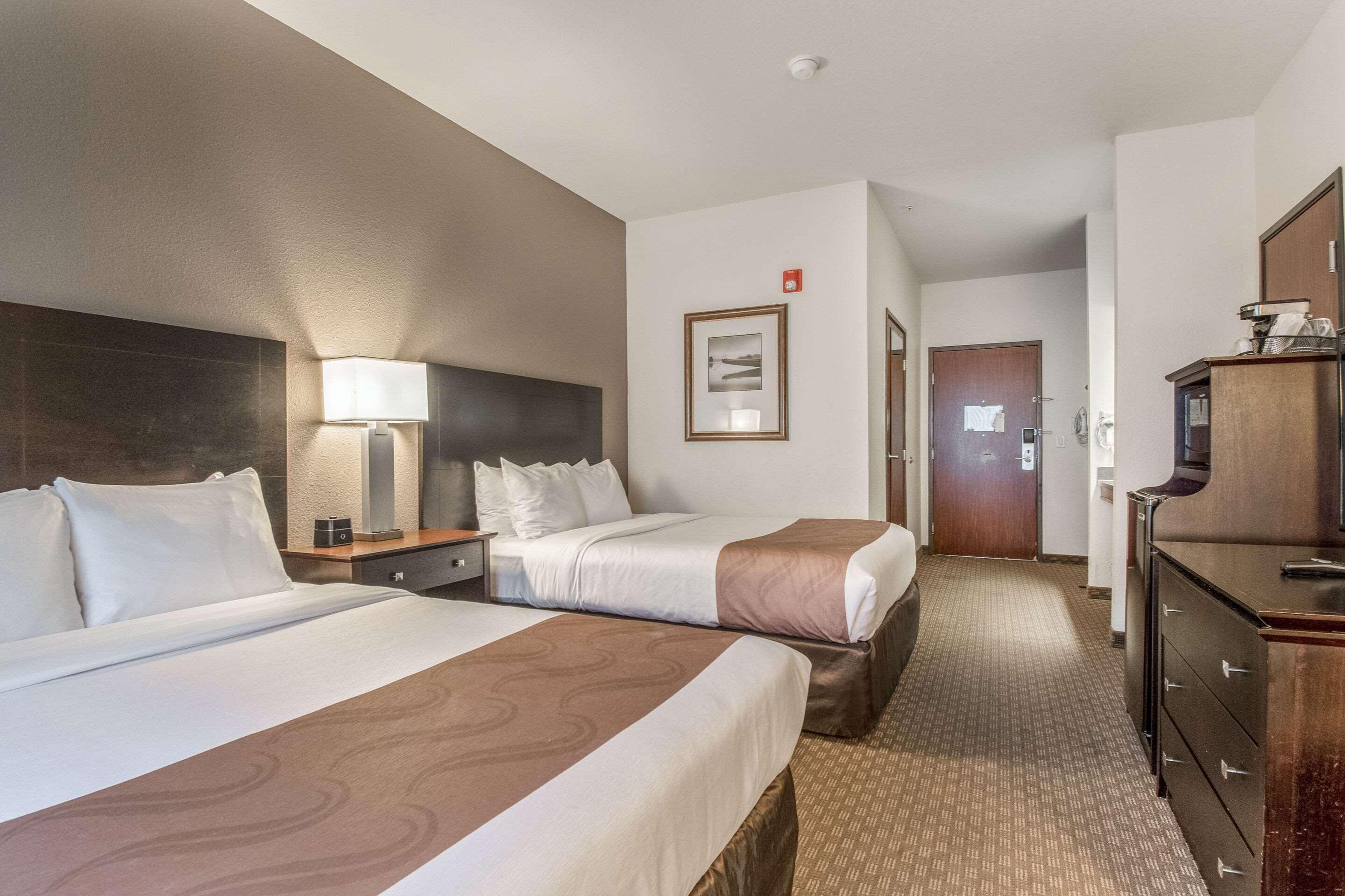 Quality Inn Грешем Экстерьер фото