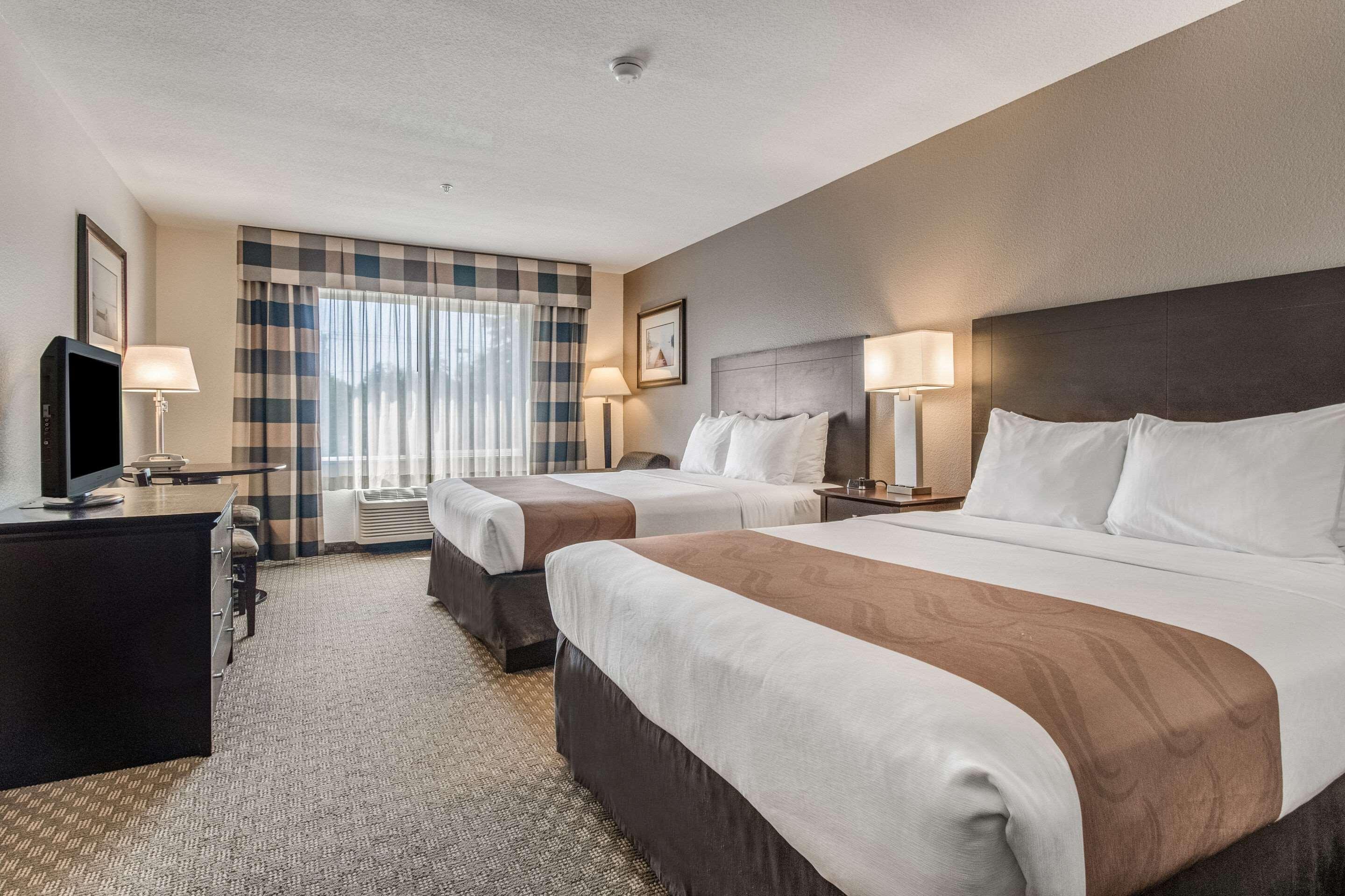 Quality Inn Грешем Экстерьер фото