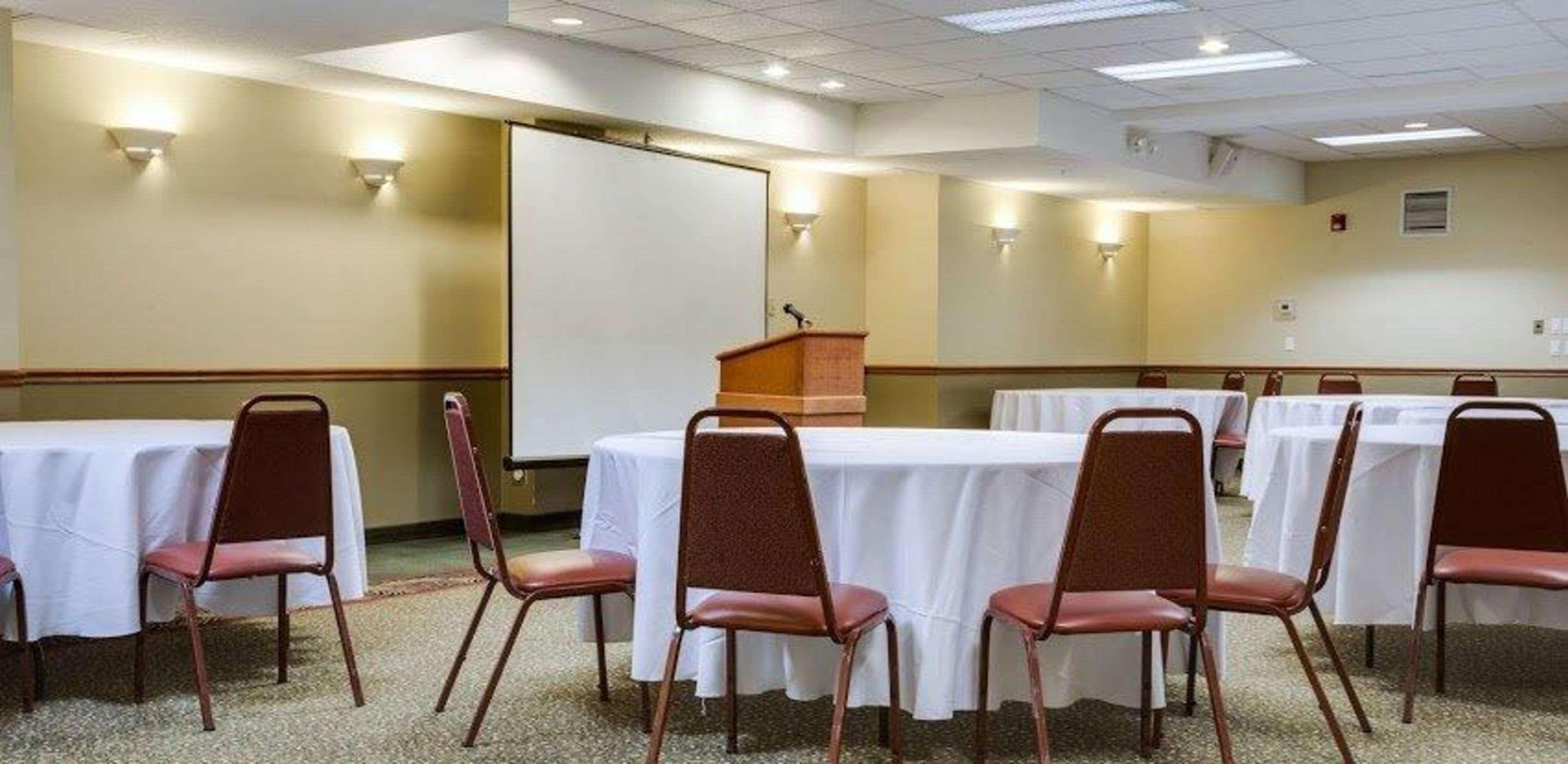 Quality Inn Грешем Экстерьер фото