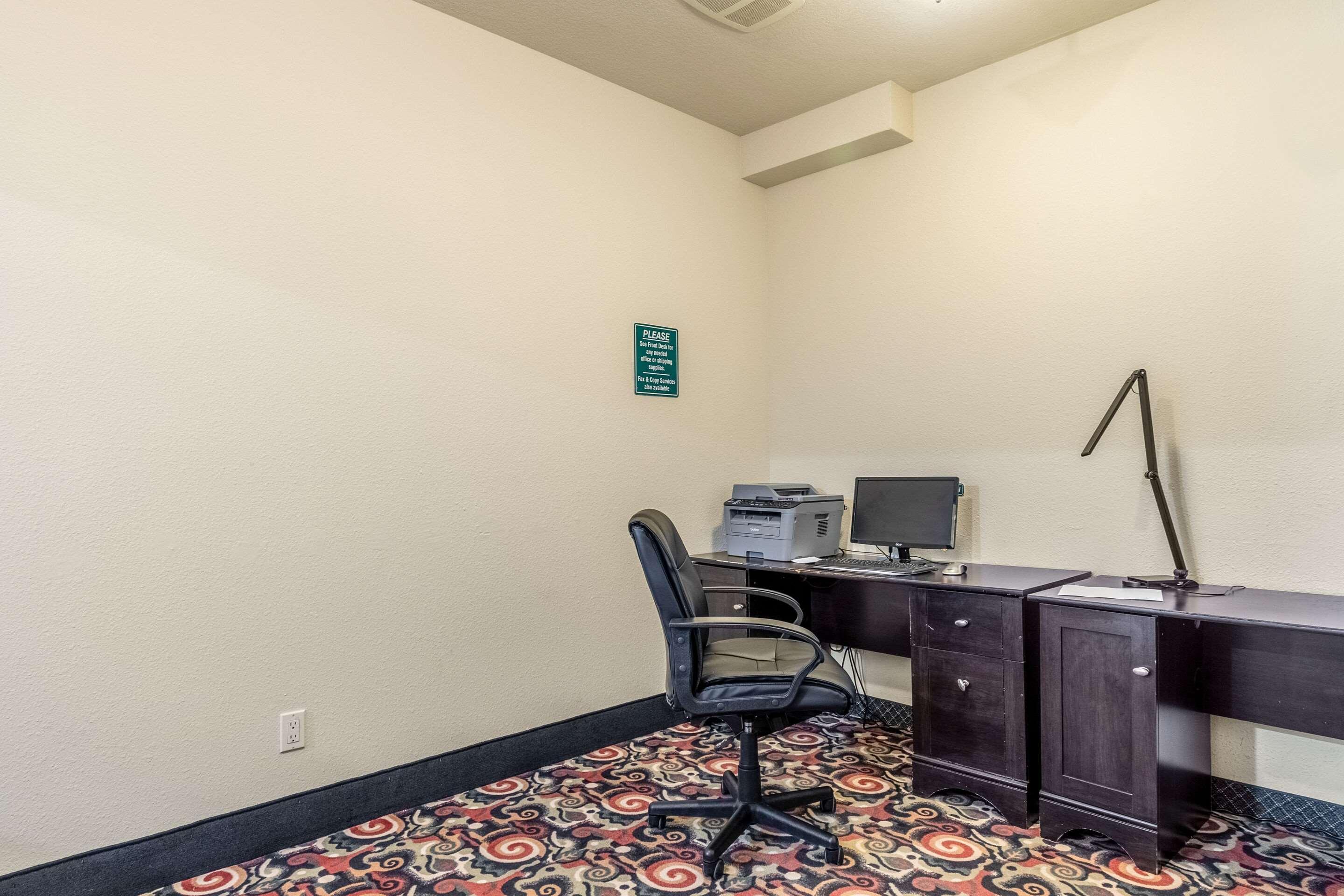 Quality Inn Грешем Экстерьер фото